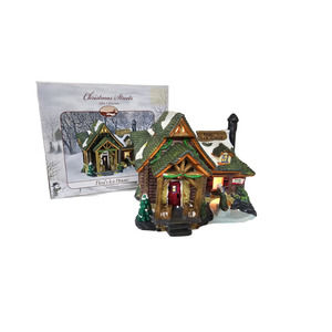 2004 Christmas Streets Collection FROSI'S ICE HOUSE Lighted Porcelain Village Ho